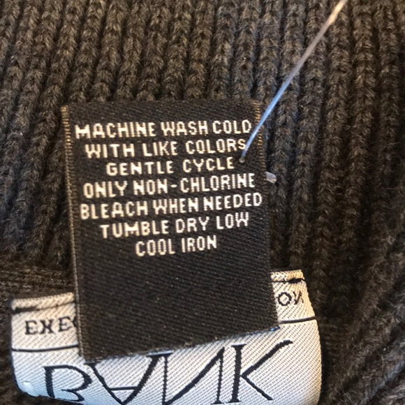 New Jos. A. Bank Men’s Pull Over Collared Sweater - Picture 4 of 5